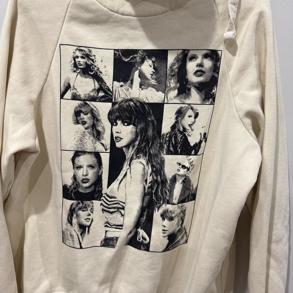 Taylor Swift The Eras Tour Size Medium Hoodie Cream - Picture 4 of 5